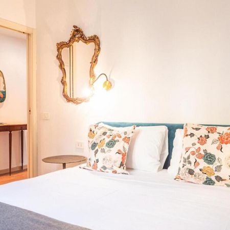 Romantic Flat On Navigli River By Easylife Milaan Buitenkant foto
