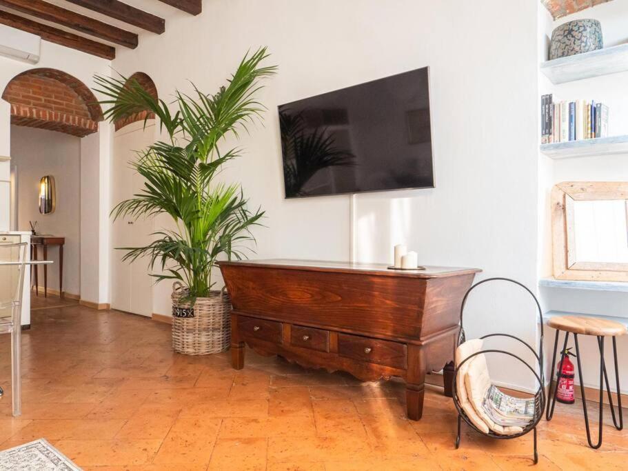 Romantic Flat On Navigli River By Easylife Milaan Buitenkant foto
