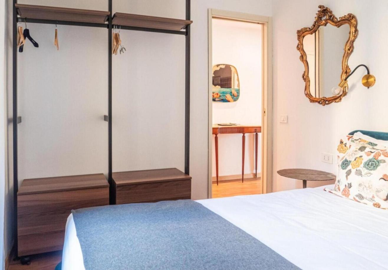 Romantic Flat On Navigli River By Easylife Milaan Buitenkant foto